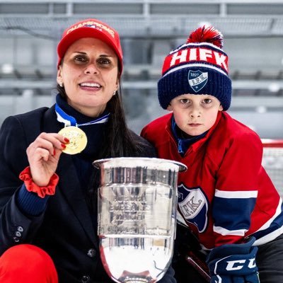Full time mom and hockey coach for HIFK women’s team @Stadingimmat and Naisleijonat. Alumni of #UMDBulldogs. Ice hockey bronze medalist Vancouver10’ Olympics.