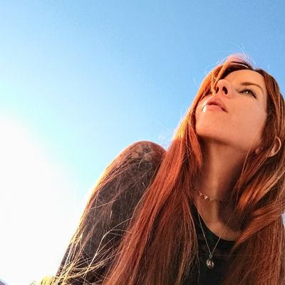 _LaMaridelSur_'s profile picture. 👩🏼‍💻 

Manifestando a mi país Libre y Próspero 🇻🇪