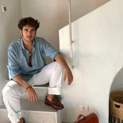 🇪🇸 Español.
🎓Antropología Us
✍Twitter ,mi lado más polémico.
Ig: @alberto_el_majo