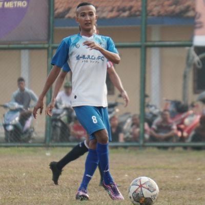 PraditaRifky's profile picture. You'll Never Walk Alone