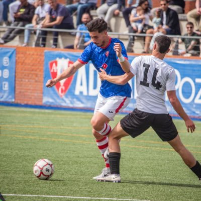 Futbolista Parla Escuela. Ex Rayo Vallecano, San Fernando, At. Pinto, Trival Valderas, Las rozas,Tres Cantos, Pozuelo y Arandina CF. Profe secundaria Ed. Física