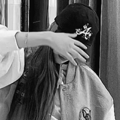 freenpoems's profile picture. 