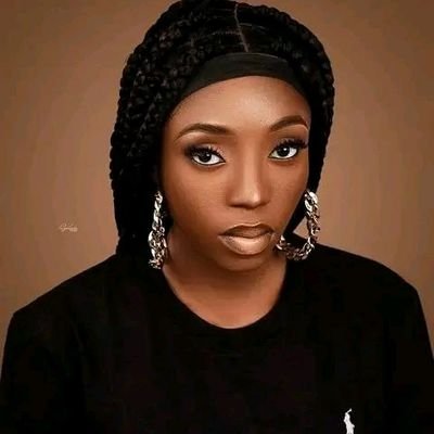 azijennife82439's profile picture. Physicist❤
fashion and runway model💃
fashion designer👗
teacher🤝
poet✍