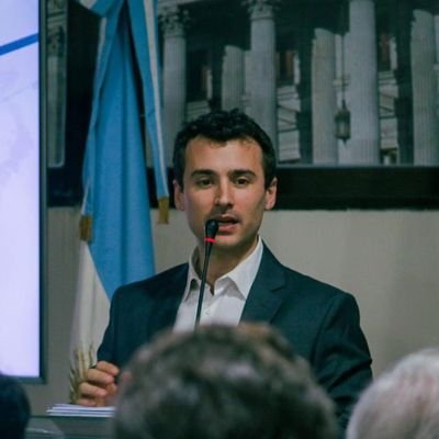 Manu_Valenti_R's profile picture. La verdadera política es la política internacional.
