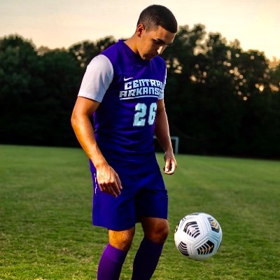 AL | Student-Athlete @ucamenssoccer 
B.S. Exercise Science- Nutrition