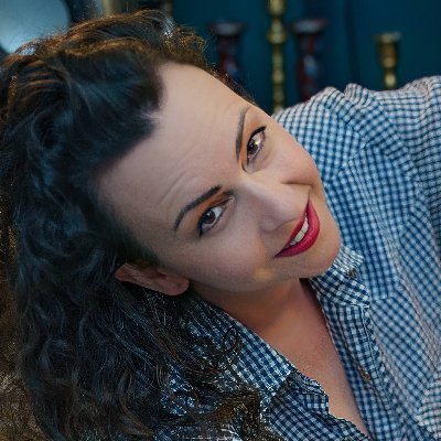 Mature (50+) Vintage Pin-up Queen, Fan Page Model, Handy Gal, S3x Educator & Professional Girlfriend. Kind, Creative, Sensual, and Seriously Silly. (NO DM's)