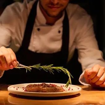 gaveradelibros's profile picture. Lector. Cocinero.
Aquí sí se habla mal de Chávez.