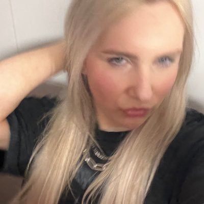 titanicwaters's profile picture. big minge energy