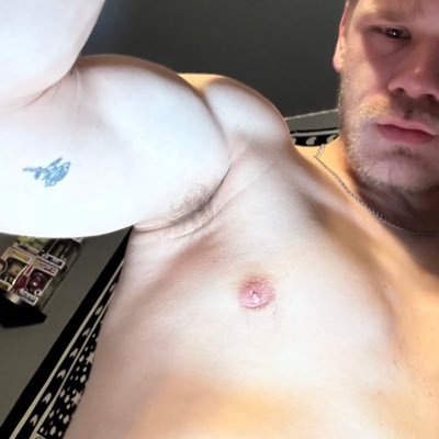 18+ | Findom | Dom top | AKA - Axel west | RESPOND TO ALL MESSAGES ON MY OF!