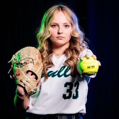 ccummings044's profile picture. Endicott Softball 27’ | Trumbull High School | Junior Stratford Brakettes #44 | OF | Slapper/Hitter | email: carolinecummings54@gmail.com