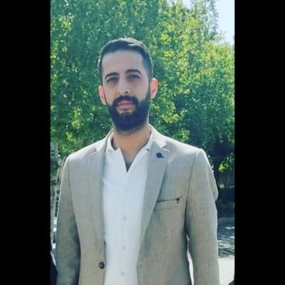 dürüstlüğü ile övünen insan bulamazsınız....
çünkü herkes kurnazlığı ile övünmekle meşguldür..