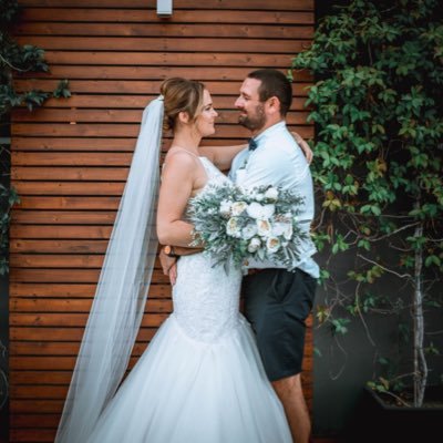 lauracolley10's profile picture. 