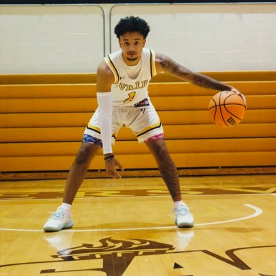 dborden22's profile picture. MD