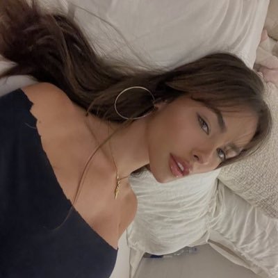 hmtbocas's profile picture. ᡣ𐭩 •｡ꪆৎ ˚⋅ you're too pretty to cry , baby