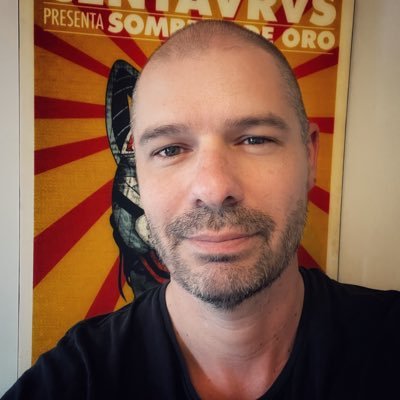 Ingebombita's profile picture. Ciclista empedernido. Documentalista en tiempos de guerra. Productor de contenidos vicarios y hacedor de lo correcto rampante. Thomson Reuters Video Journalist.