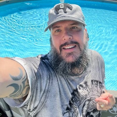 ScottLa60118613's profile picture. 