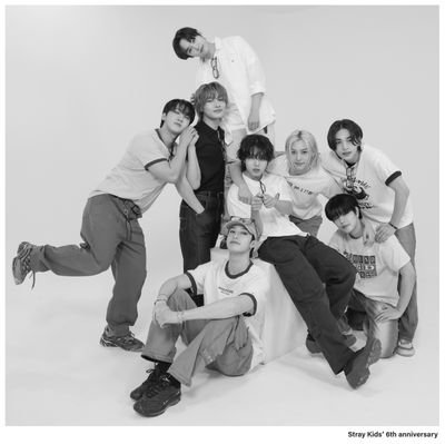 melovesmin's profile picture. I'm star lost