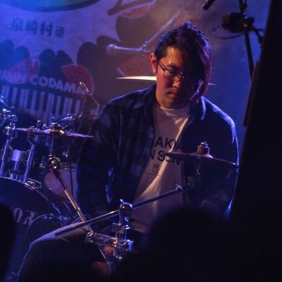 Cyan0276's profile picture. ドラムなどの打楽器類
AIRA Compact、mininova、Circuit Tracksなどでのマシンライブ
ができます

本職:SE

SECEのリズム担当
Roland Brothersの弟

No rythm, No life

自作した曲は↓のリンクにあげてます