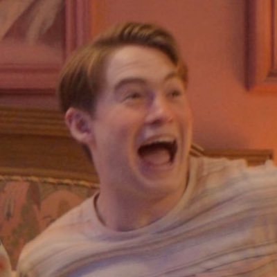 obsessed with media, as always. chilean/queer/eng-spa/ENFJ/lover of cute silly little things (kit connor). folklore & evermore boy🗝🦷🐇🏹🫧