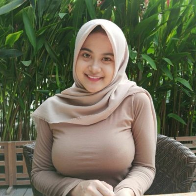 Syaz579055's profile picture. 161CM 🤤 69KG 😋 Pemburu Suami Orang & Si Bujang 🍆
Sekali try, tiap2 mau 😘
Maisarah snap video malam2 and share bg you gaiss tau
So, follow for more~