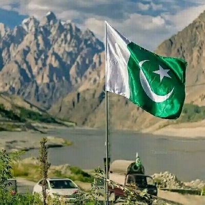 | Social Media Activist || Sub sy pehly Pakistan || Pak Army Zindabad🇵🇰😎 || Biryani lover😋 |