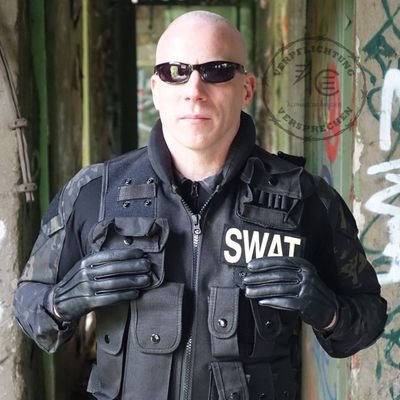 alphacommbln's profile picture. 