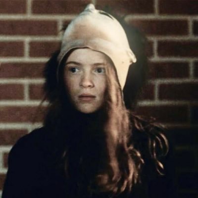 stxrcxrt's profile picture. they see right through me