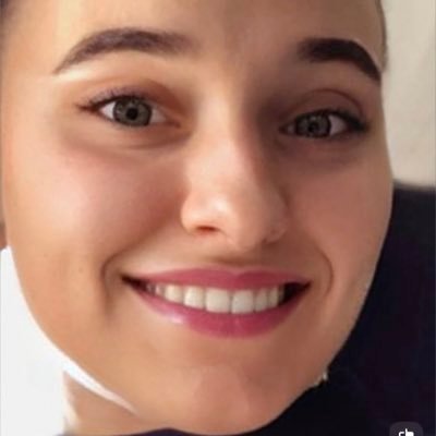 t582565's profile picture. 4th-year medical student
