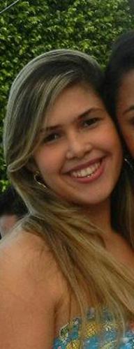 - Sou como você me vê.
Posso ser leve como uma brisa ou forte como uma ventania,
Depende de quando e como você me vê passar. - 
...
(Clarice Lispector)