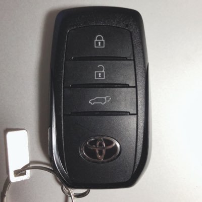 smartkey_osaka's profile picture. イモビライザー&スマートキー 大阪で鍵屋を始めました！ 始めたばかりで、わからない事も多いですが、皆様よろしくお願いいたします🙇‍♂️