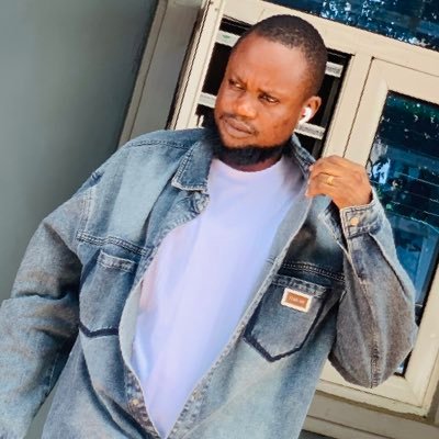 Karopounds07's profile picture. we can only see change wen we accept who we are 💯 @ManUtd fan ❤️