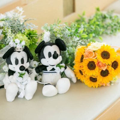 学生時代→ミスチルと福山雅治が大好き 現在→back numberとミスチルと10-FEETとsumikaとヒゲダンが大好き お笑い、特に漫才は常に好き 横浜DeNAベイスターズファンです