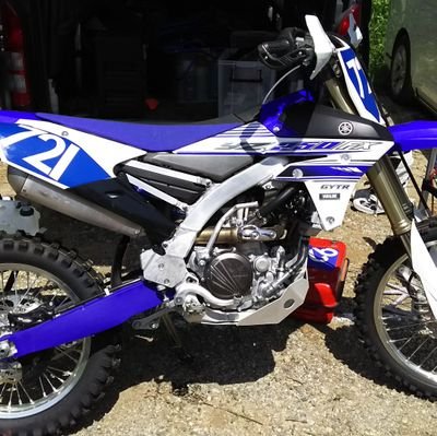 hiromaru_no2's profile picture. バイクと主にHR/HMが好きな1968年生まれ。