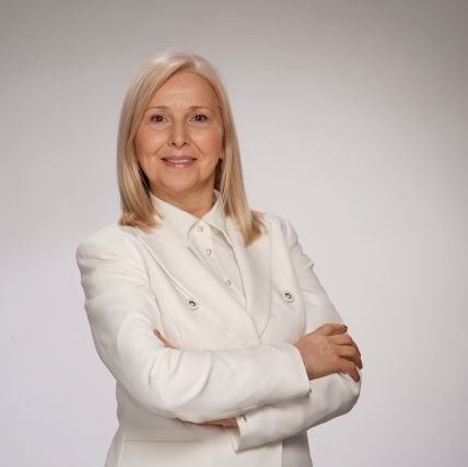 https://t.co/EReG74EDFF.gradj.
Ex Narodni poslanik,
ex odbornik u Skupštini grada Beograda, ex odbornik u GO Zvezdara.
Pr(e)odaja nije moja opcija!