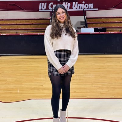 MSU ‘25 | @WDBMsports Sports Broadcast Assistant and men’s basketball / hockey beat reporter | @BigTenPlus| @msujschool