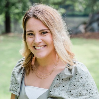 #Lex1 Lit Coach. learner. writer. girl mom. goldendoodle lover. literacy junkie. your biggest fan🤍23-24 TOY, passionate about voice and choice ✨
