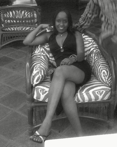 I am energetic, optimistic, loyal, big hearted and straightforward. Am driven by the desire to be loved and appreciated ♡
