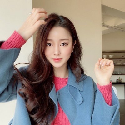 ShonaNatal8545's profile picture. Lonely people use work to heal themselves