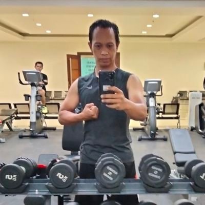 ia_arya's profile picture. 