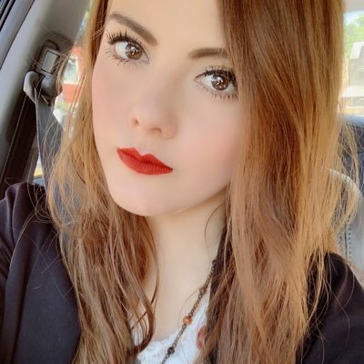 DraKarlaMalfoy's profile picture. Médico