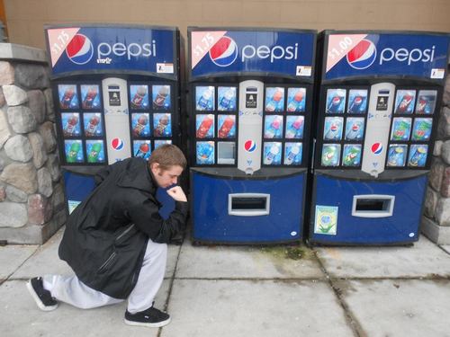 evanbrianpurdy's profile picture. Evan by day Brian by night.