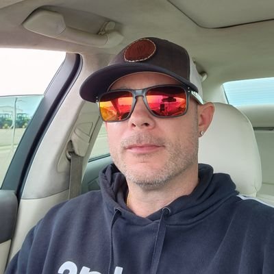 BradHanks8's profile picture. I'm a Mississippi State fan. And a critic of others lol.