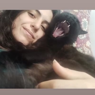 Yokoramchupak's profile picture. אמא לשתי חתולות מהממות 🖤,
טבעונית שלא לוקחת תרופות וחיסונים כי זה מנוסה על בעלי חיים,
עוכרת ישראל וקומוניסטית  ☭ 🇵🇸,
אוהבת לצייר ובכלל לעשות אומנות.