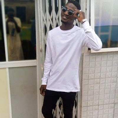 mustapha52950's profile picture.
