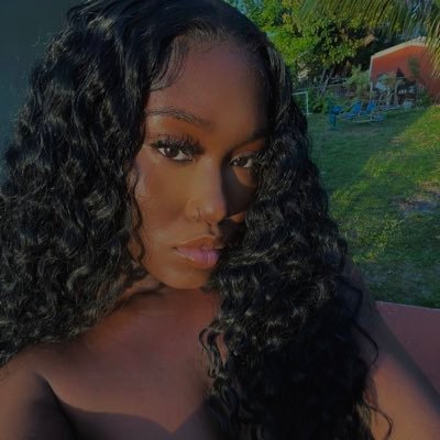 CharlenaBineyy Profile Picture