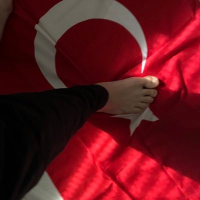 I am a Turkish slave. Our place is under the feet of Kurds 🧎🏻