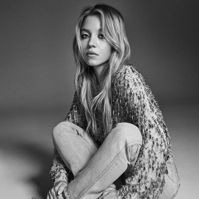 Updates, gifs & photos of Emmy Nominated Actress Sydney Sweeney owner: @pughsflo