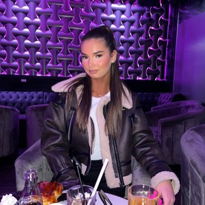 Teonaa11's profile picture. 