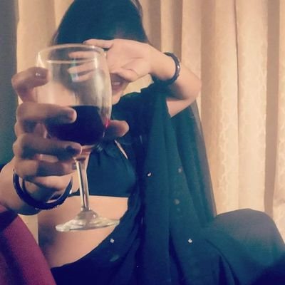 We r married cpl frm Delhi Age is 35&29 We r looking married cpls with whome we can enjoy holidays Drinks partys.. Good looking mature and young male welcome