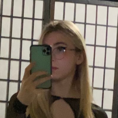 18+ || 25y/o dumb tgirl. 5’6” dimensions, 6’5” energy. Expert in villainy